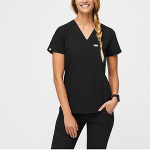 ⚡️FIGS⚡️Small Catarina scrub top GREY